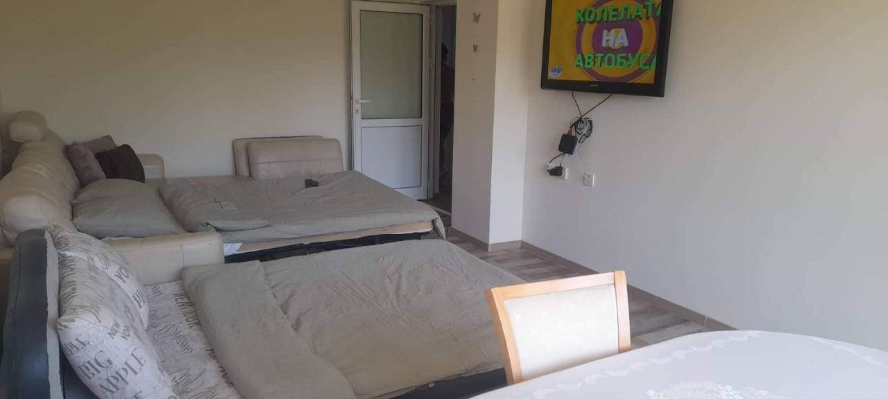 Pliska Apartment Монтана Екстериор снимка